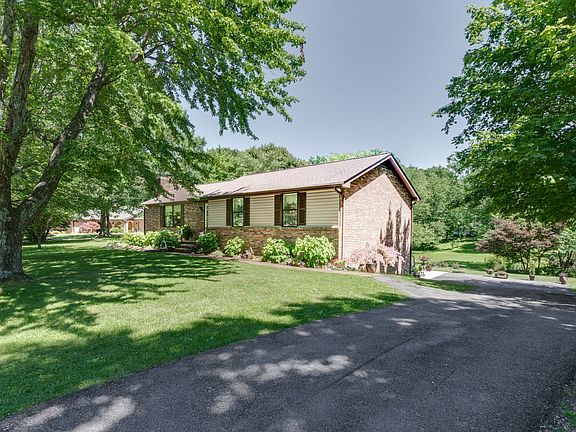 2nd image of 216 Kennedy Dr