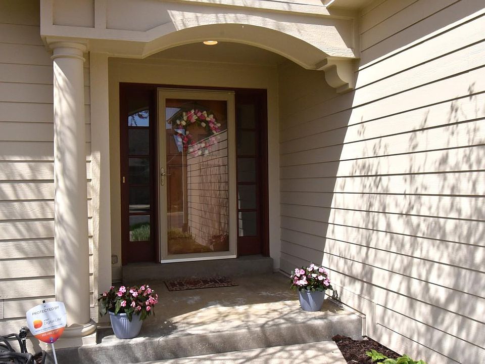 3520 Sequoia Cir, Waukesha, WI 53188 MLS 1834462 Zillow