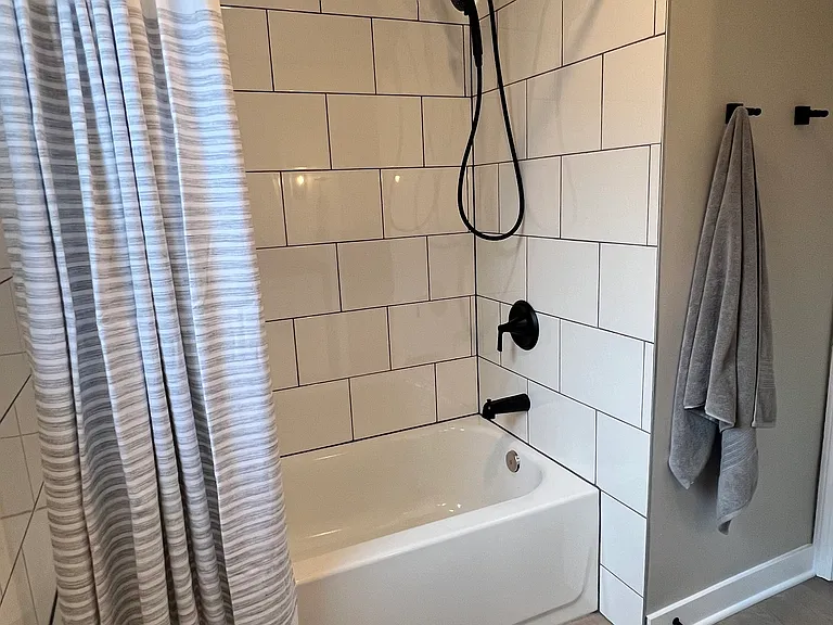 4835 Hull St #1E — Photo 5