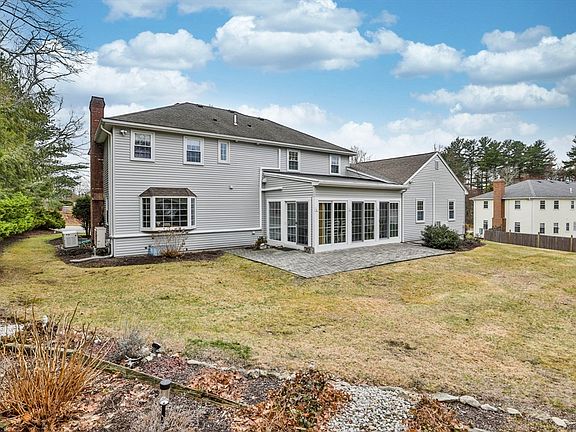 5th image of 110 Quail Run Rd