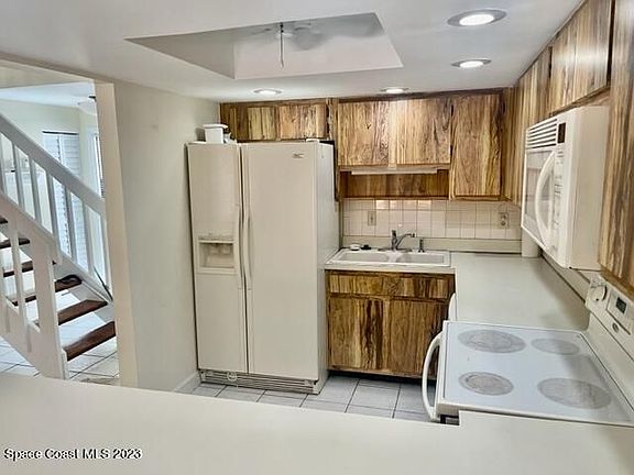 3rd image of 3243 Beach View Way #3243