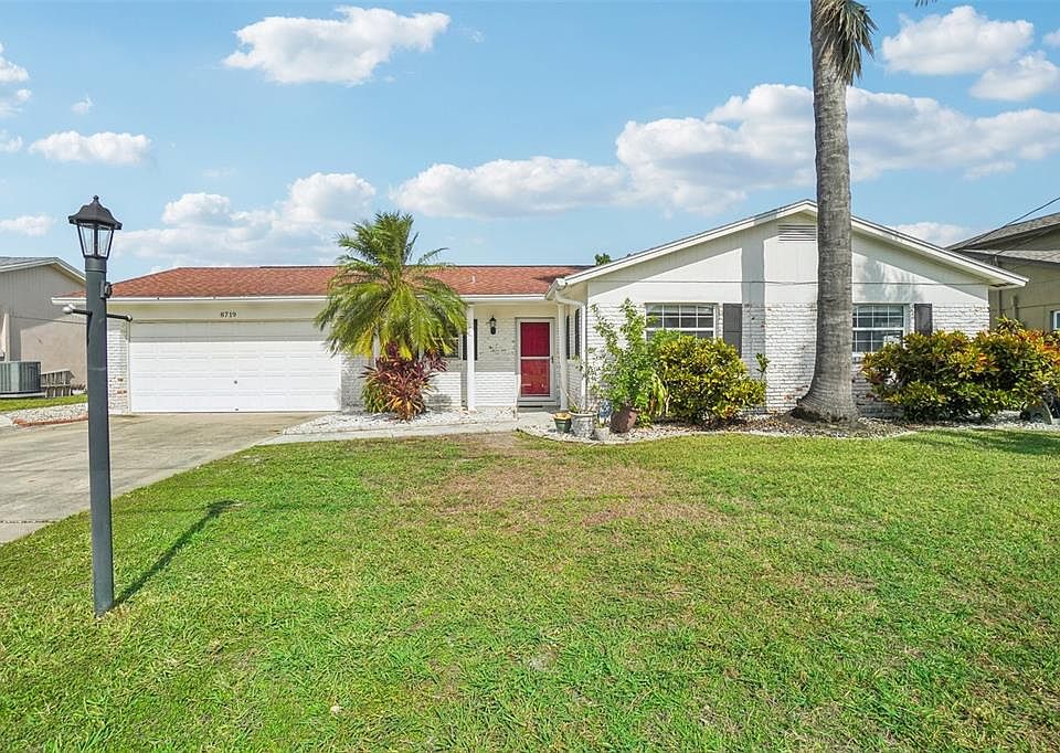 1st image of 8719 HICKORYWOOD LANE