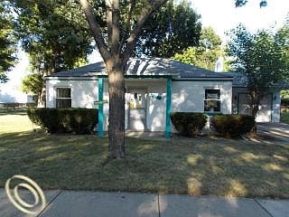 1st image of 26350 Hollywood St
