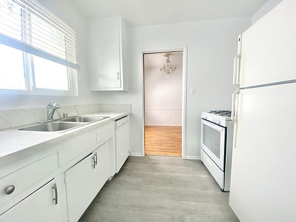 5th image of 1326 N Vista St APT 6