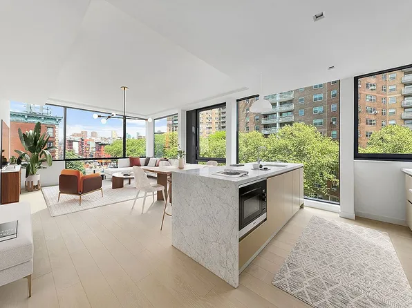 75 1st Ave #5A, New York, NY 10003