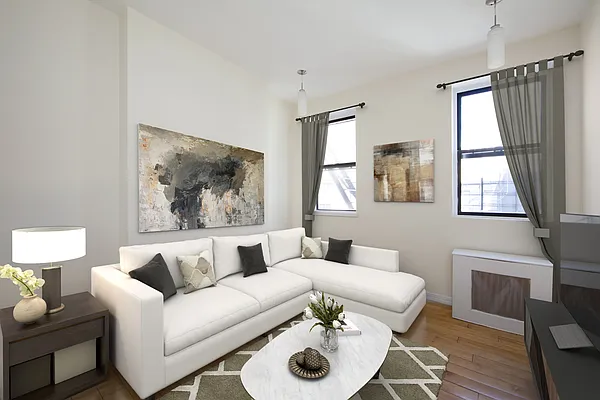 Rented by R New York | media 21