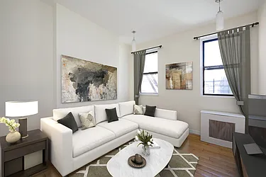 Rented by R New York