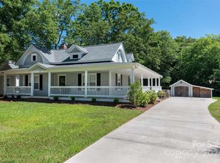 110 Park Rd W, Indian Trail, NC 28079