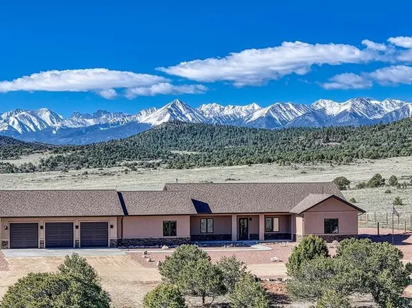 575 Round Up Rd, Westcliffe, CO 81252
