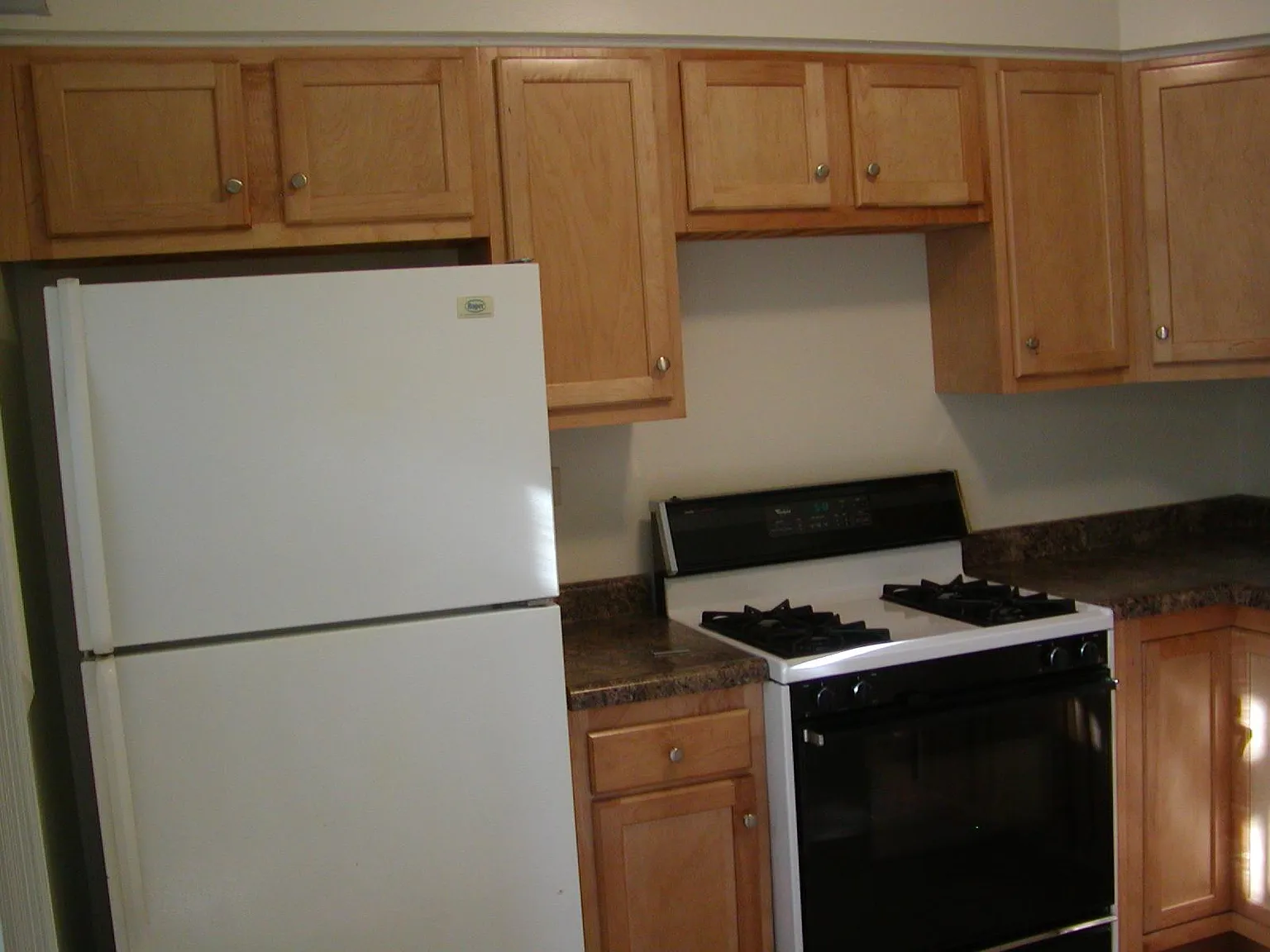 2 bed, $1,400 — Photo 3