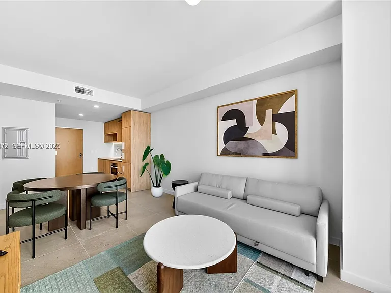 11 NE 6th St #3210 — Photo 31