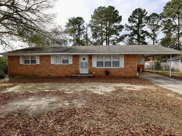 2006 Lee Ave, Tifton, GA 31794
