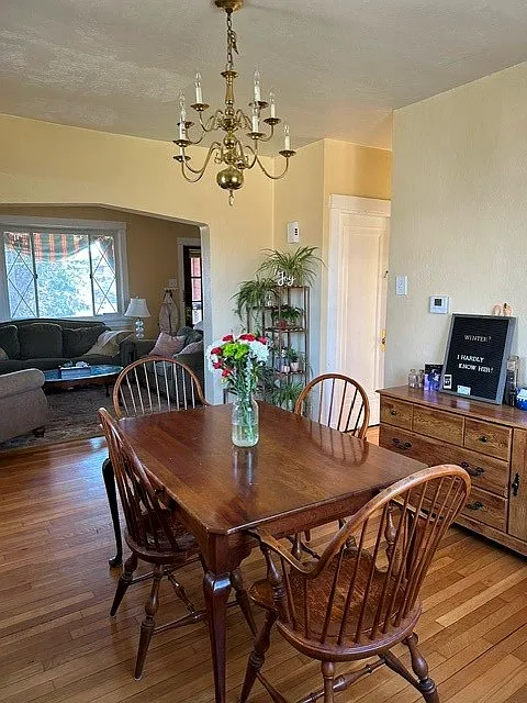 3 bed, $1,895 — Photo 4