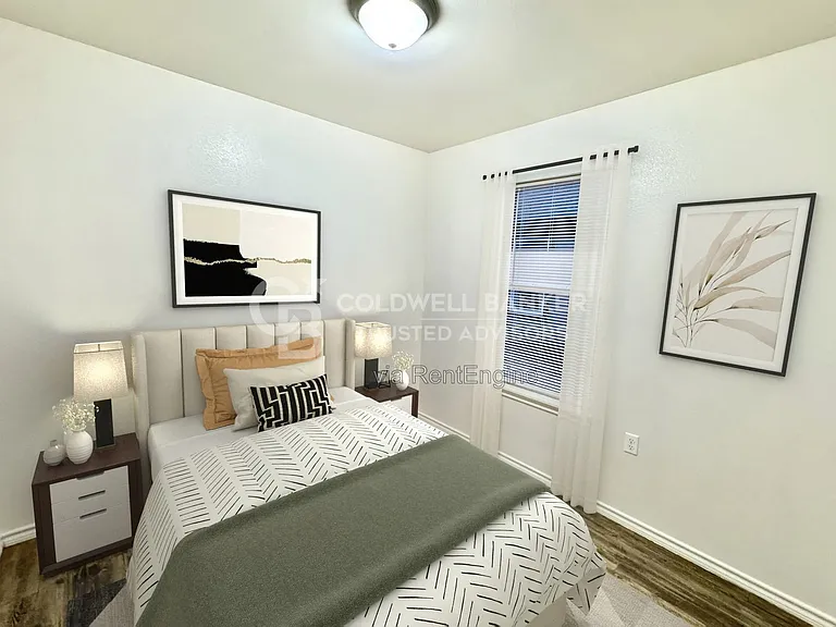 2117 E Broadway #1 — Photo 7