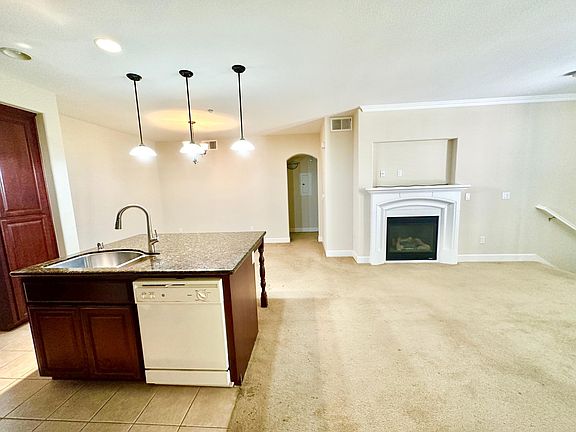 5th image of 1245 Avenida Las Brisas