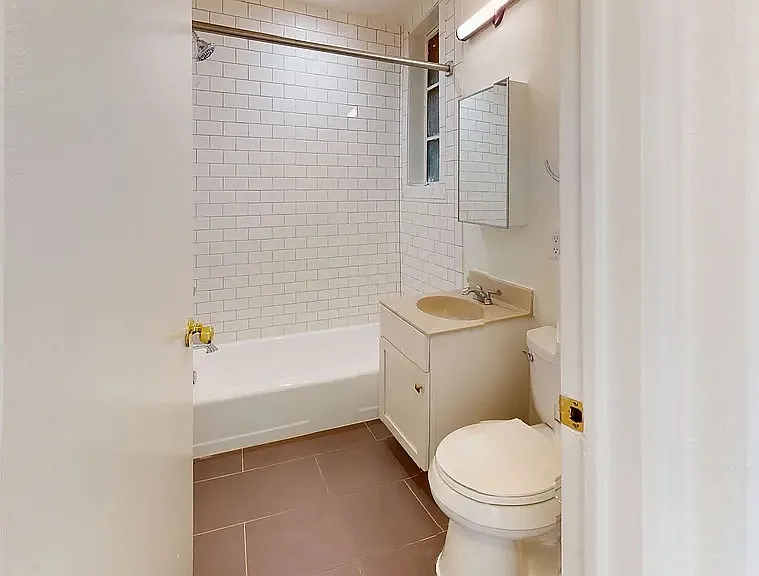 Girard House — Photo 6