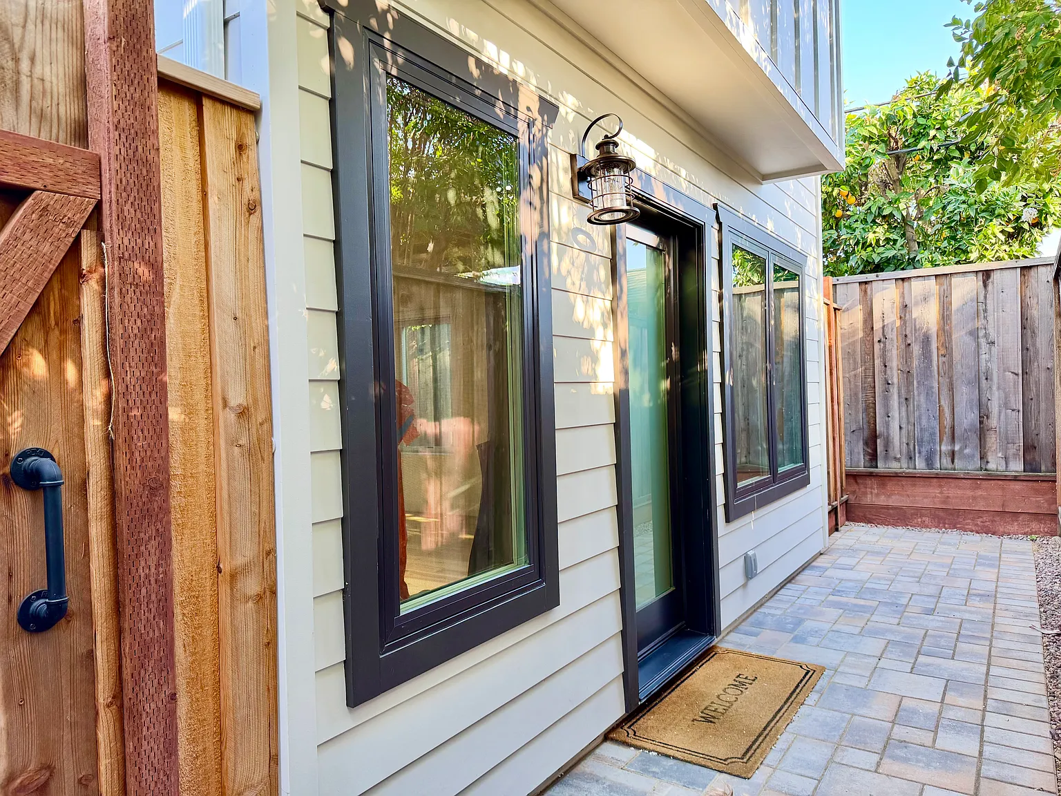 1780 El Codo Way — Photo 3