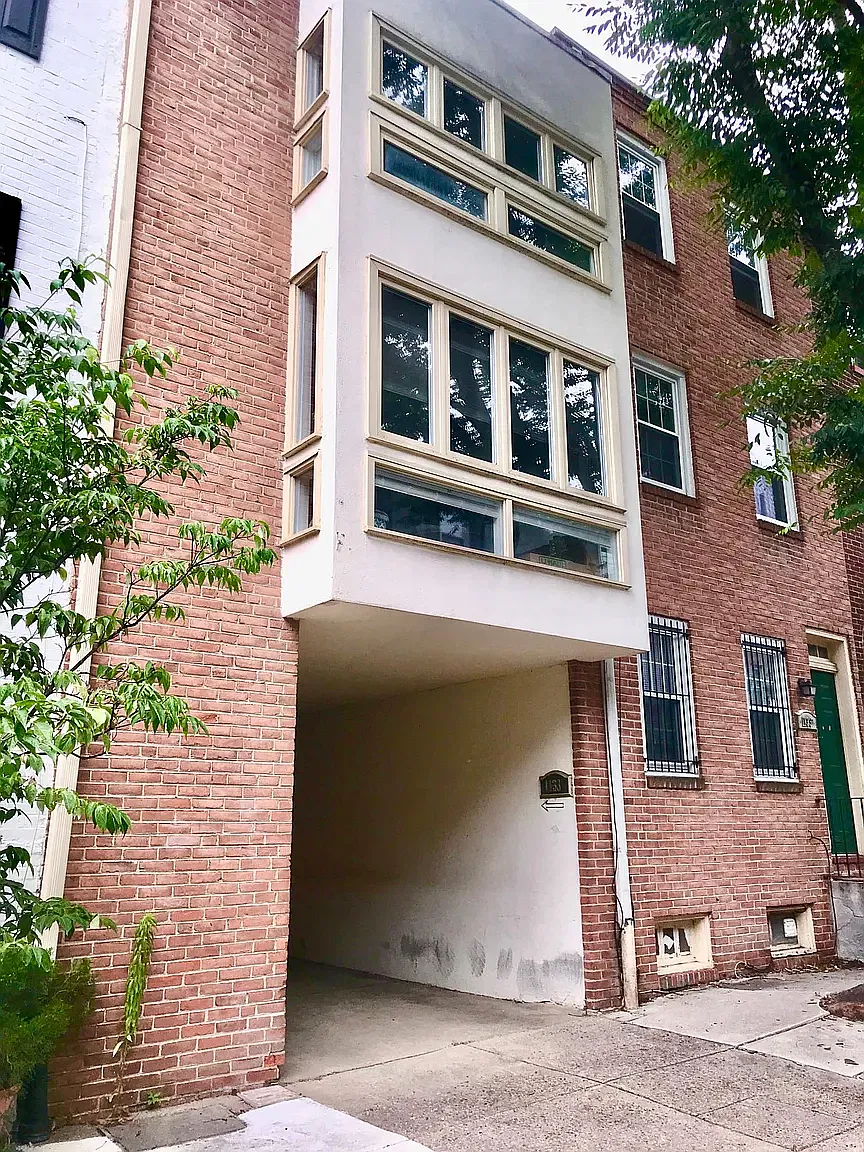 2 bed, 1400 sqft, $2,400 — Photo 1