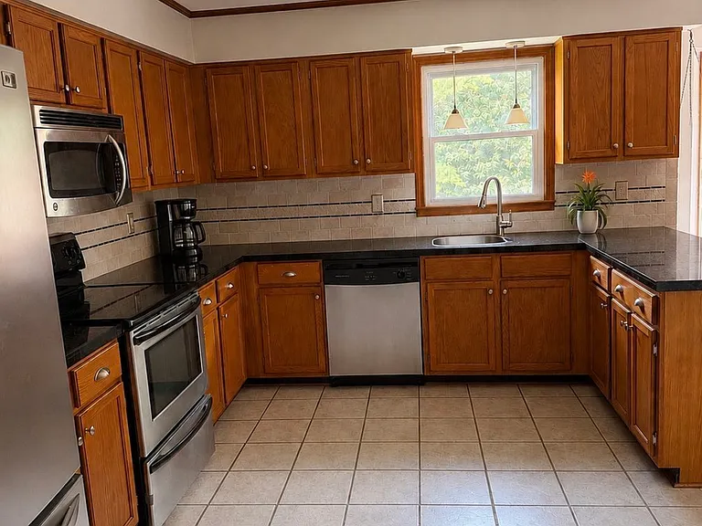 393 New Hope Rd — Photo 17