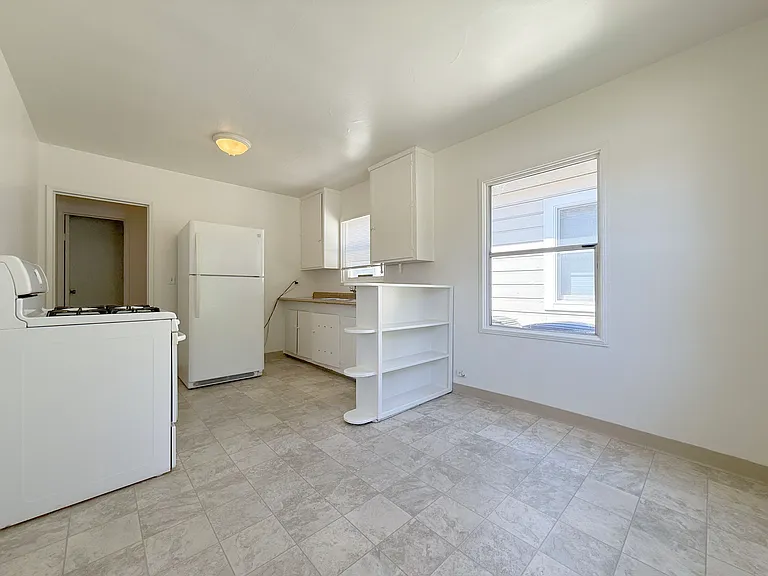 909 Laurel St #1 — Photo 8