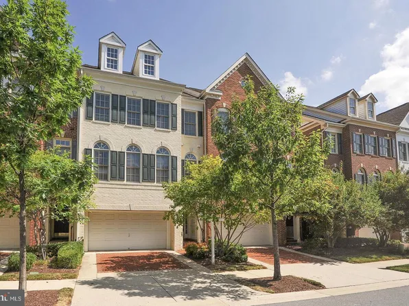 205 Oak Knoll Ter, Rockville, MD 20850
