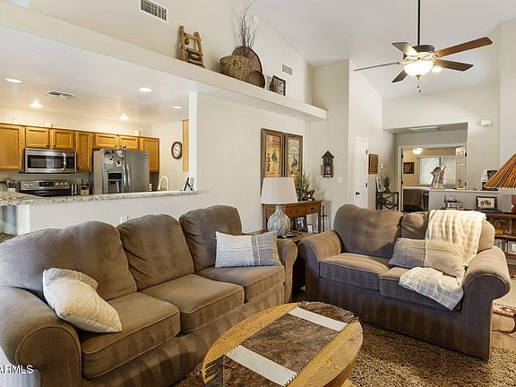 5th image of 4202 E BROADWAY Road #199