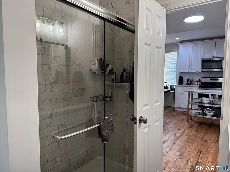 140 Foster St #1 — Photo 5