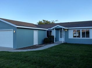 1229 Tieton Estates Dr, Tieton, WA 98947