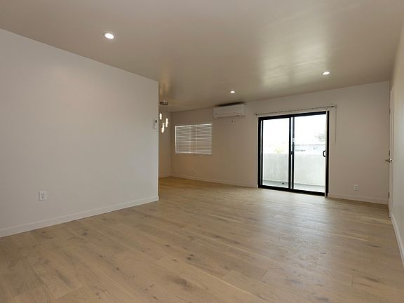 4th image of 1828 10th St APT E