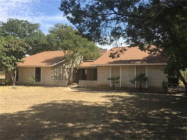 2303 Live Oak Circle Front