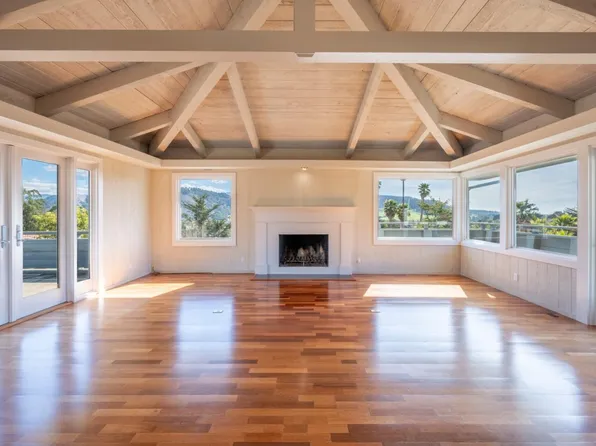25889 Carmel Knolls Dr, Carmel, CA 93923