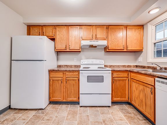 3rd image of 66 Grampian Rd #6380676