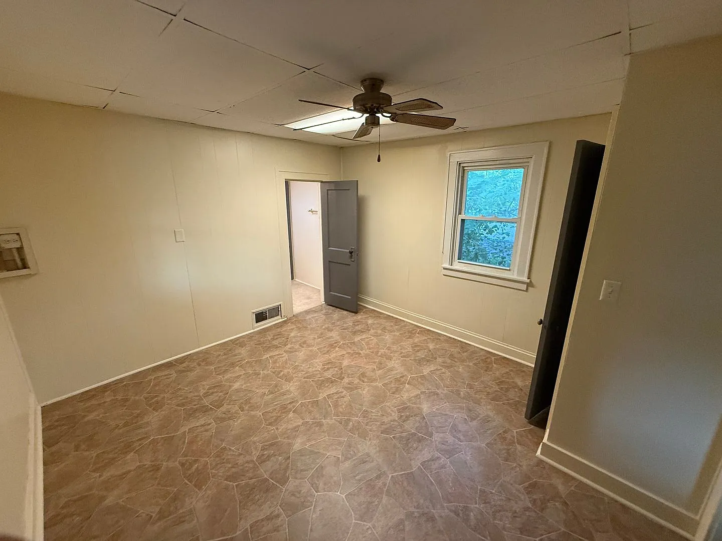4903 N Galena Rd — Photo 2