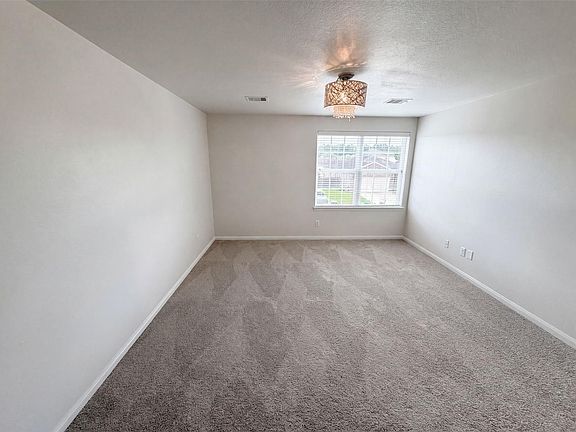 4th image of 20523 Freedom River Dr