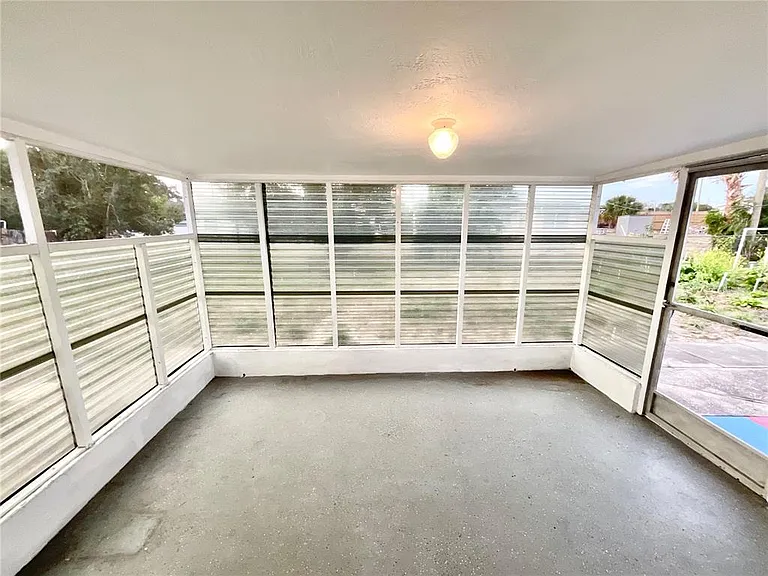 4810 Flora Ave — Photo 10