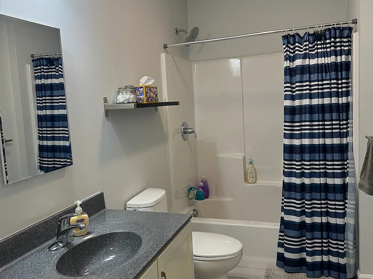 122 Milton St #122 — Photo 27
