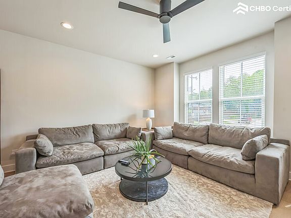 Spacious living room