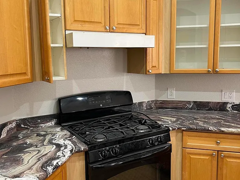 407 W Helena Dr — Photo 6