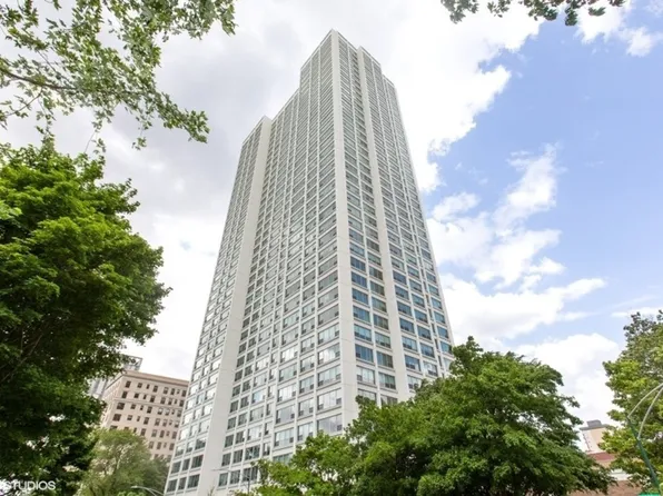 1700 E 56th St APT 1903, Chicago, IL 60637