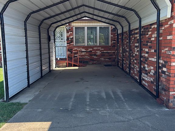 2nd image of 2248 N Highway 69