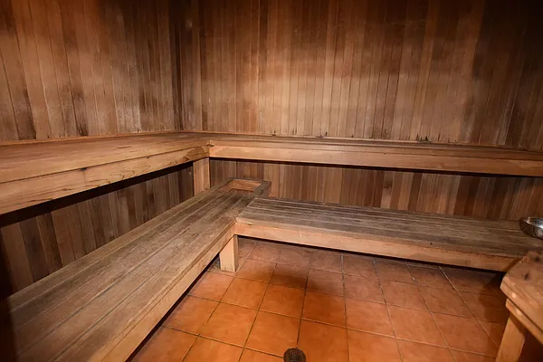 Rented by Carnegie Management Inc | media 25