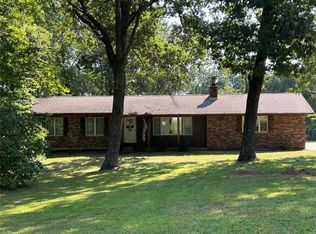 5316 Woodland Rd, Washington, MO 63090
