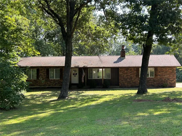 5316 Woodland Rd, Washington, MO 63090