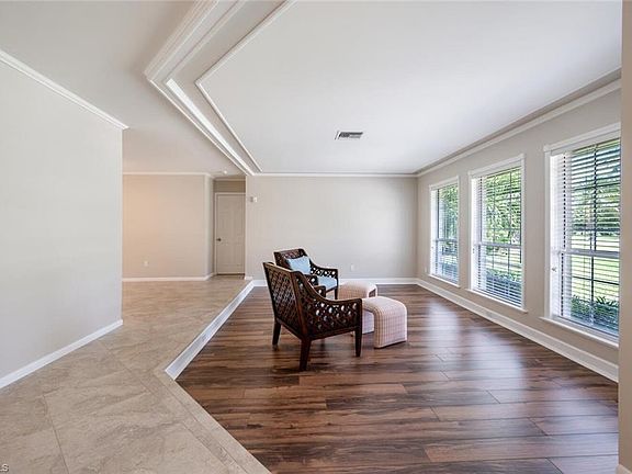 5th image of 2832 Coach House LN
