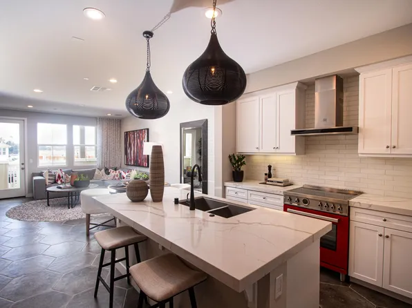 1109 Hibiscus Way, Oceanside, CA 92054