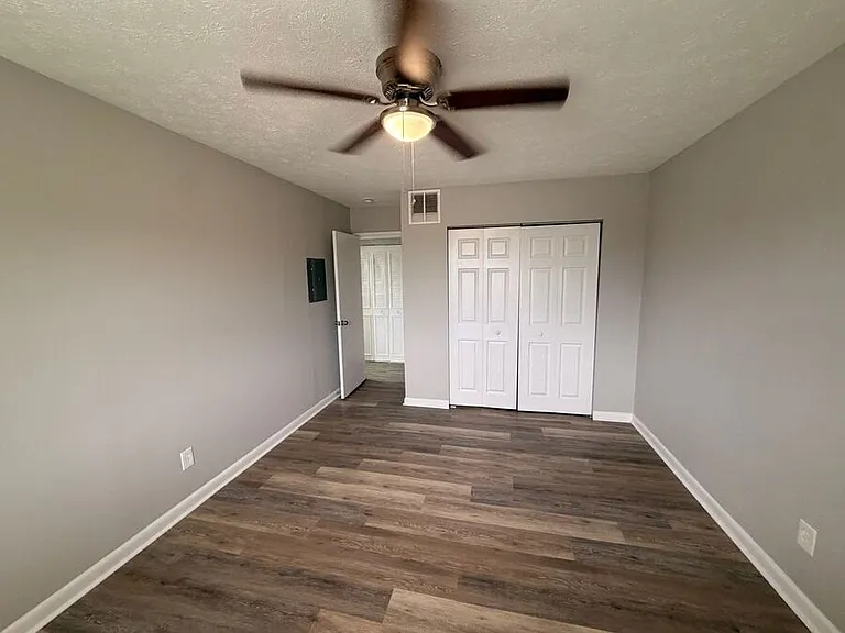 2082 Fairmont Ct #5 — Photo 4