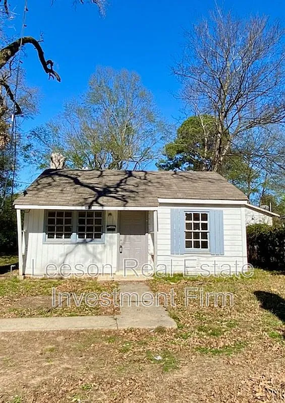 2 bed, 1.0 bath, 612 sqft, $775 — Photo 2
