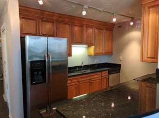 345 N La Salle Dr APT 3402, Chicago, IL 60654