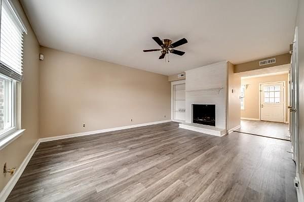 1st image of 219 Edgewood Dr