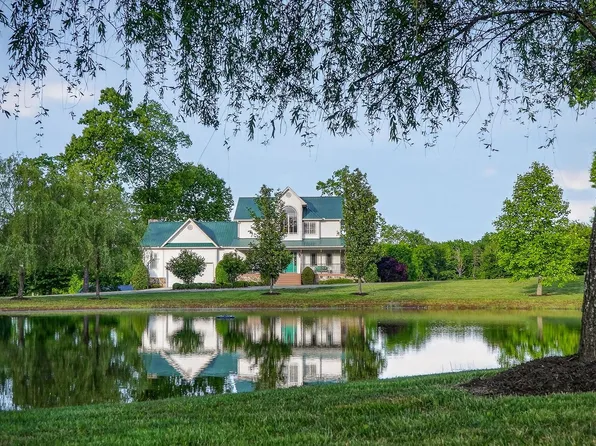 933 John Henry Lewis Rd, Dunlap, TN 37327